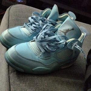 Stylish Sky Blue Athletic Sneakers
